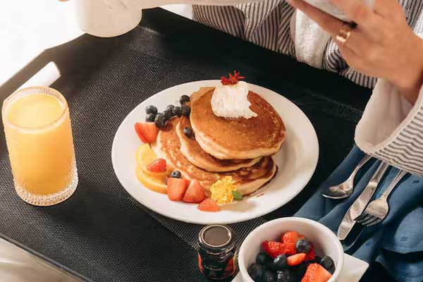 In Room Dining In Room Dining